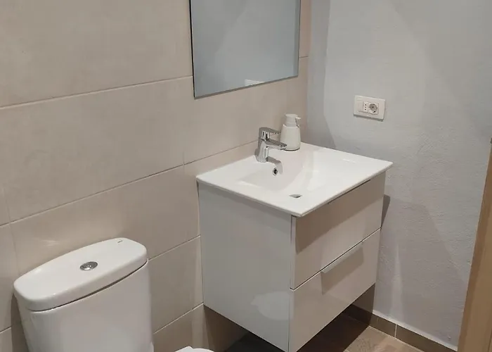 Coqueto Centro En Icod De Vinos Икод-де-лос-Винос